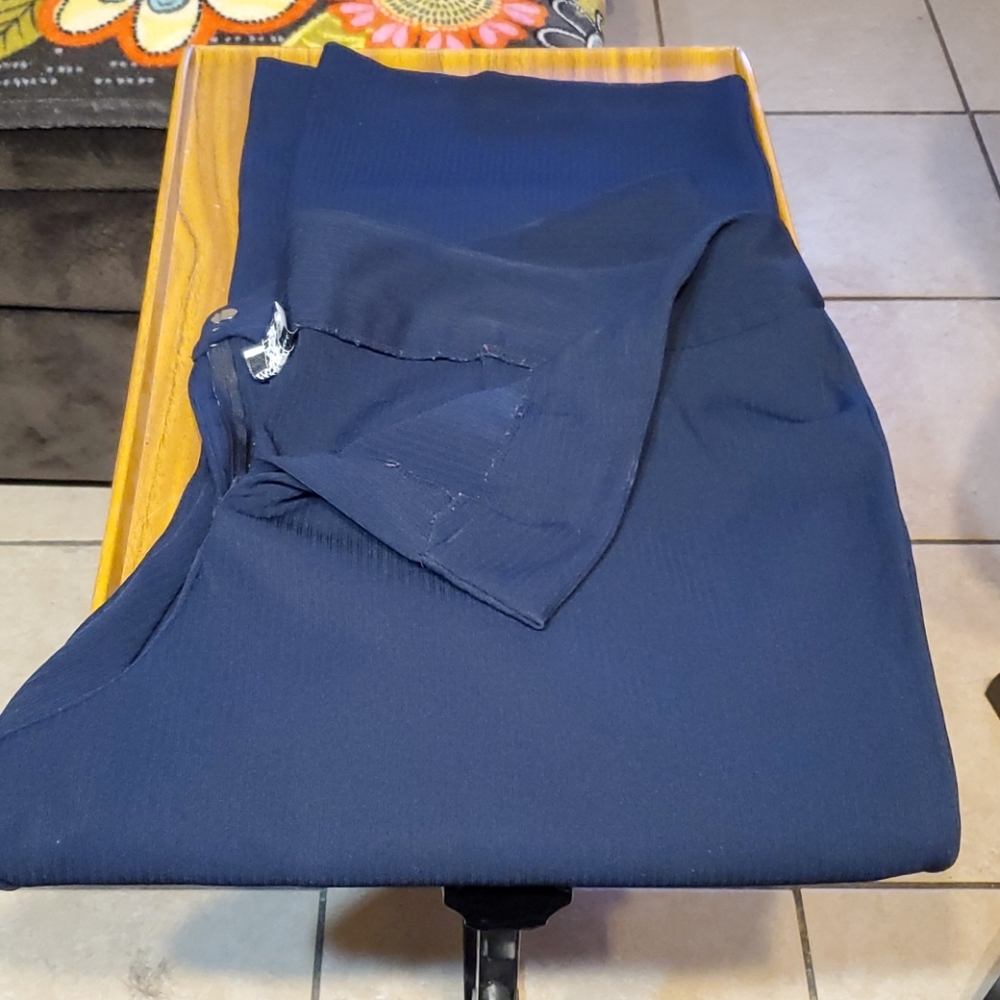 28W Navy Dress pant Fashionbug Stretch🤩🤩